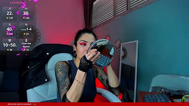 Snapshot of Esmeralda_CO chatting on 02-24-26, 02:26 Esmeralda CO online show from 02-24-26, 02:26