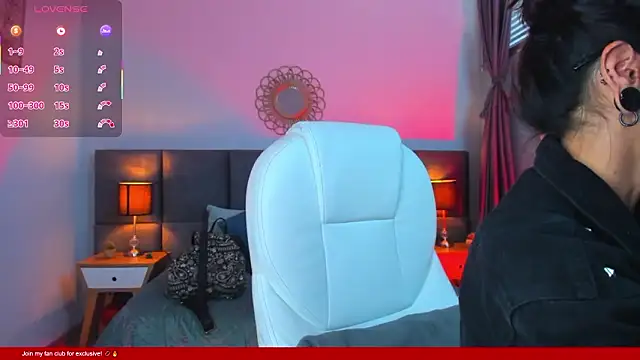 Snapshot of Esmeralda_CO chatting on 03-09-26, 04:11 Esmeralda CO online show from 03-09-26, 04:11