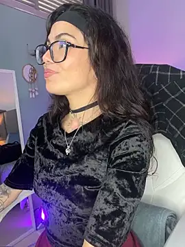 Snapshot of Esmeralda_CO chatting on 03-18-26, 02:42 Esmeralda CO online show from 03-18-26, 02:42