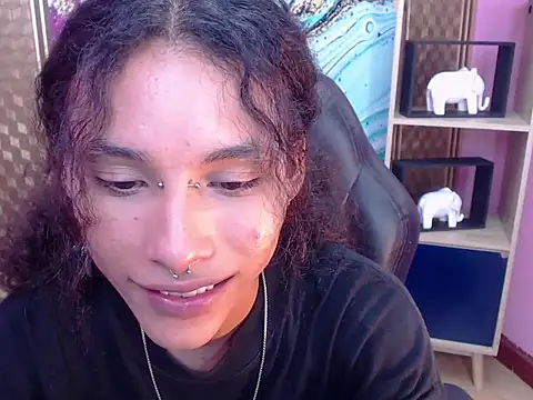 Snapshot of Andrew_Landry chatting on 09-13-25, 08:30 Andrew Landry online show from 09-13-25, 08:30