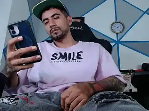 Snapshot of David_smile23 chatting on 09-16-25, 12:22 David smile23 online show from 09-16-25, 12:22