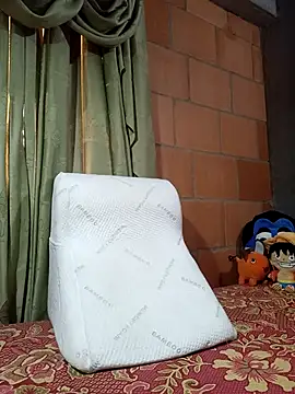 Killua Zoldyck420 online show from 01-18-26, 06:23