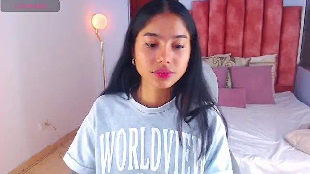 Snapshot of Milaa_Star_ chatting on 10-11-25, 03:39 Milaa Star online show from 10-11-25, 03:39