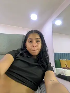 Snapshot of Milaa_Star_ chatting on 03-18-26, 05:43 Milaa Star online show from 03-18-26, 05:43