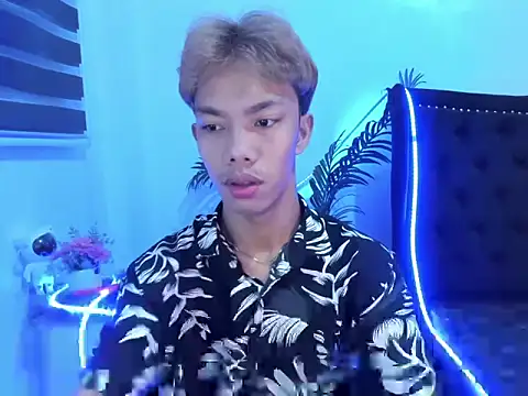 jersthebigfuckerxxx online show from 11-08-25, 02:23