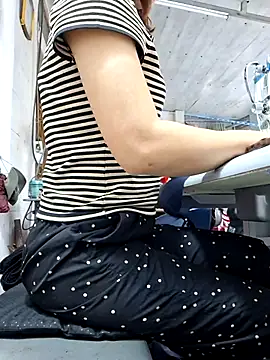 irina hana online show from 11-18-25, 02:50