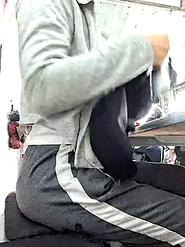 irina hana online show from 11-28-25, 01:08