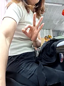 irina hana online show from 03-06-26, 12:29