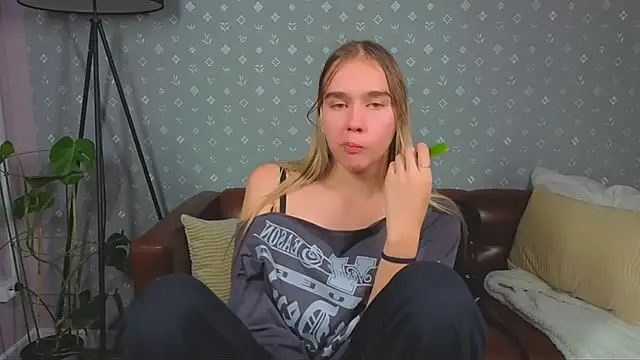 Vel1ka online show from 10-08-25, 11:52