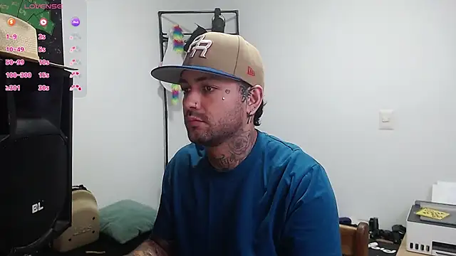 nicolastorres99 online show from 12-20-25, 03:02