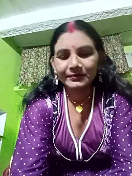 Snapshot of ZIVAA chatting on 02-15-26, 04:53 ZIVAA online show from 02-15-26, 04:53