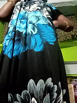 Snapshot of ZIVAA chatting on 02-24-26, 04:32 ZIVAA online show from 02-24-26, 04:32