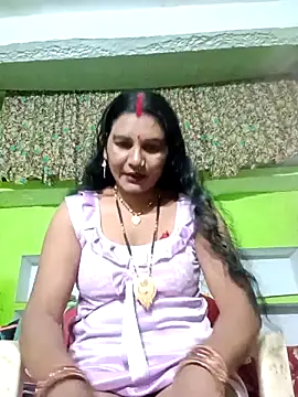 Snapshot of ZIVAA chatting on 03-04-26, 09:04 ZIVAA online show from 03-04-26, 09:04