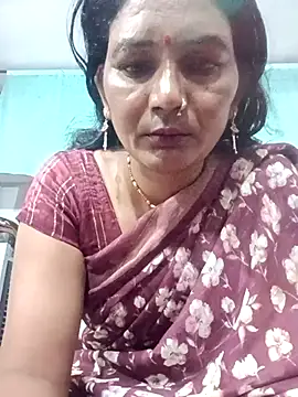 Snapshot of ZIVAA chatting on 04-08-26, 04:01 ZIVAA online show from 04-08-26, 04:01
