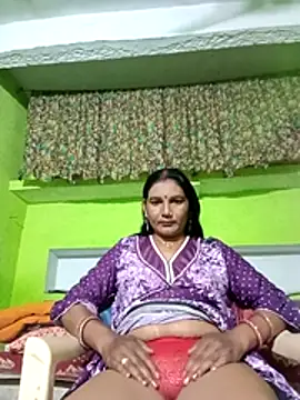 Snapshot of ZIVAA chatting on 04-12-26, 07:35 ZIVAA online show from 04-12-26, 07:35