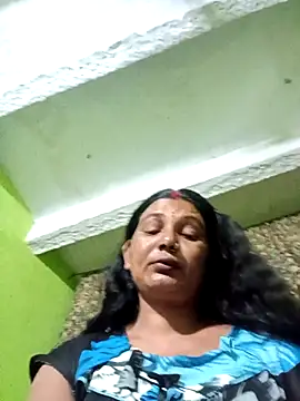 Snapshot of ZIVAA chatting on 04-17-26, 11:08 ZIVAA online show from 04-17-26, 11:08