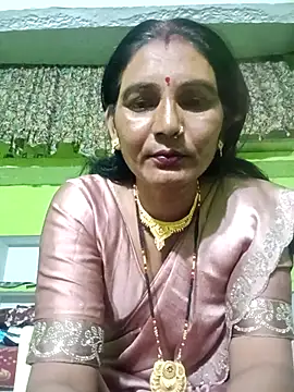 Snapshot of ZIVAA chatting on 04-20-26, 04:21 ZIVAA online show from 04-20-26, 04:21