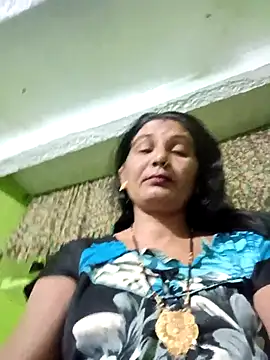 Snapshot of ZIVAA chatting on 04-24-26, 04:26 ZIVAA online show from 04-24-26, 04:26