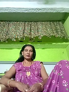 Snapshot of ZIVAA chatting on 04-24-26, 04:31 ZIVAA online show from 04-24-26, 04:31