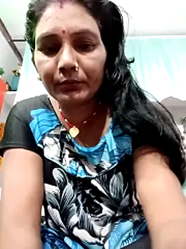 Snapshot of ZIVAA chatting on 05-02-26, 05:23 ZIVAA online show from 05-02-26, 05:23