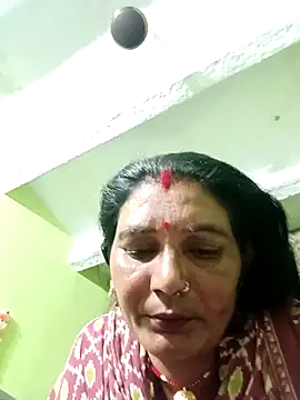 Snapshot of ZIVAA chatting on 05-05-26, 06:43 ZIVAA online show from 05-05-26, 06:43