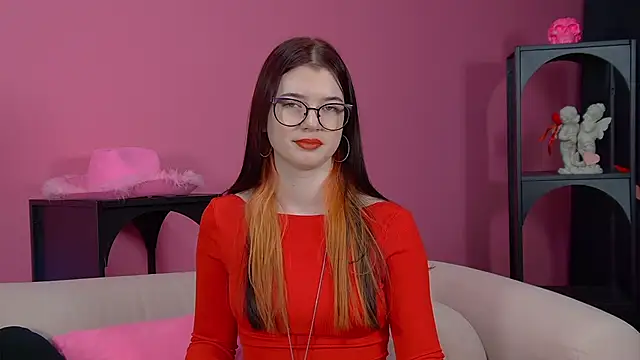 Snapshot of MelissaMays chatting on 03-18-26, 08:12 MelissaMays online show from 03-18-26, 08:12