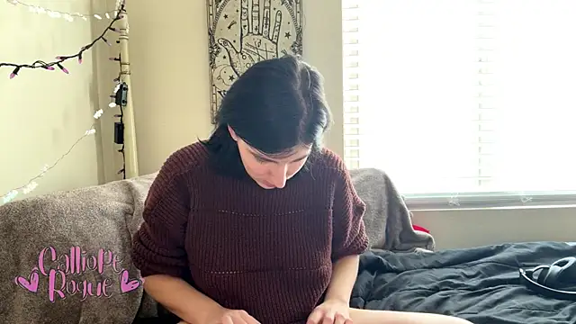 Snapshot of callioperogue chatting on 11-18-25, 08:24 callioperogue online show from 11-18-25, 08:24