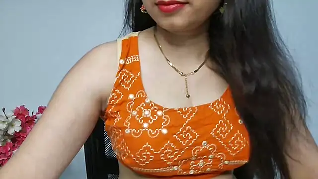 Snapshot of ruby100 chatting on 09-29-25, 07:46 ruby100 online show from 09-29-25, 07:46