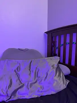 dieseldame1313 online show from 09-28-25, 06:30