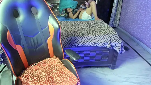 ShylaGill online show from 10-16-25, 10:22