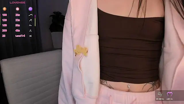 Snapshot of Aria_Mila chatting on 03-05-26, 03:13 Aria Mila online show from 03-05-26, 03:13