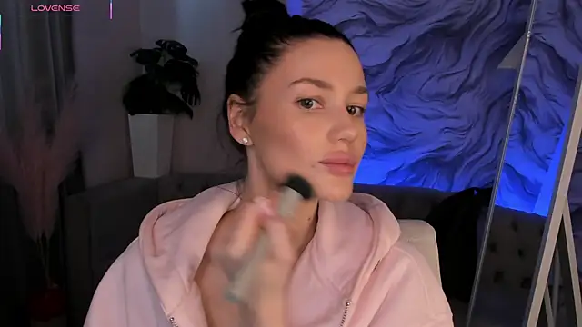 Snapshot of Aria_Mila chatting on 03-18-26, 02:47 Aria Mila online show from 03-18-26, 02:47