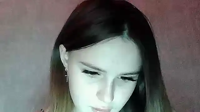 SweetLoraa online show from 11-29-25, 09:18