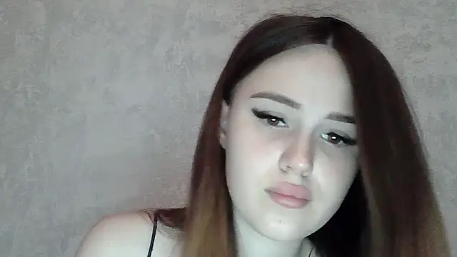 SweetLoraa online show from 06-14-26, 01:57