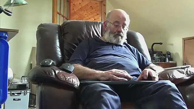 janzer13 online show from 09-23-25, 02:31