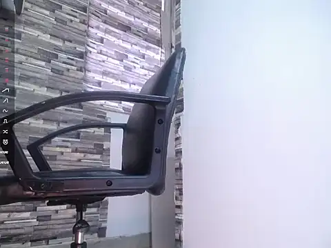 Snapshot of chrissyhotx chatting on 11-10-25, 07:35 chrissyhotx online show from 11-10-25, 07:35