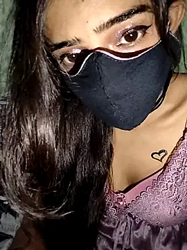 Snapshot of Crystil_love-21 chatting on 09-18-25, 10:06 Crystil love-21 online show from 09-18-25, 10:06