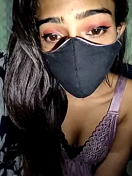 Snapshot of Crystil_love-21 chatting on 11-17-25, 10:54 Crystil love-21 online show from 11-17-25, 10:54