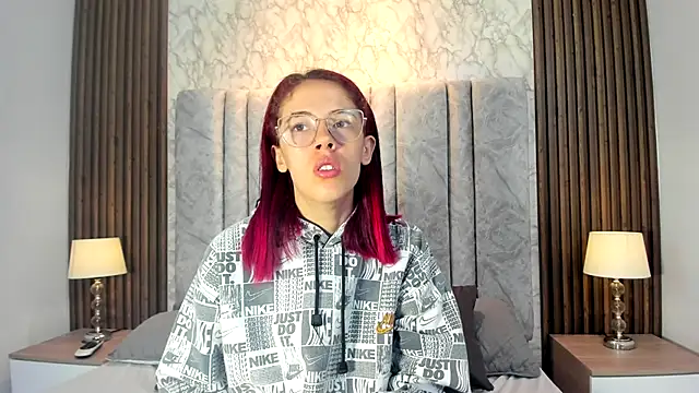 Snapshot of melodyvega0591 chatting on 10-08-25, 10:46 melodyvega0591 online show from 10-08-25, 10:46