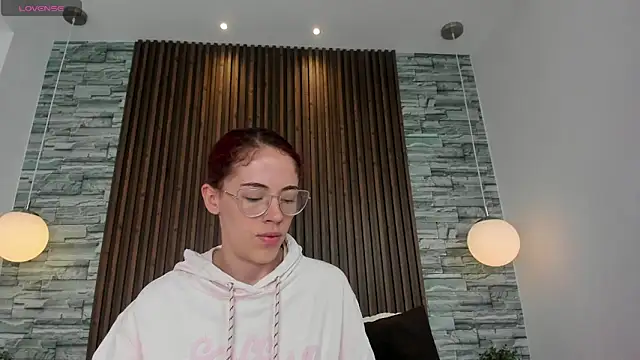 Snapshot of melodyvega0591 chatting on 10-15-25, 01:33 melodyvega0591 online show from 10-15-25, 01:33