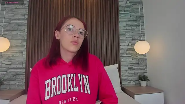 Snapshot of melodyvega0591 chatting on 10-20-25, 12:38 melodyvega0591 online show from 10-20-25, 12:38