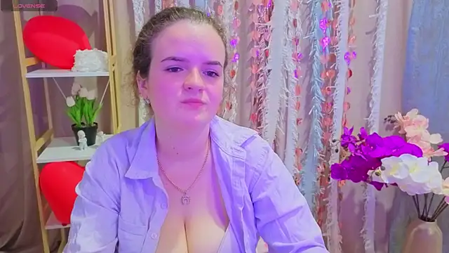 Luisa Rosee online show from 02-17-26, 06:36