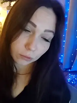  San Sara  online show from 12-18-25, 05:57