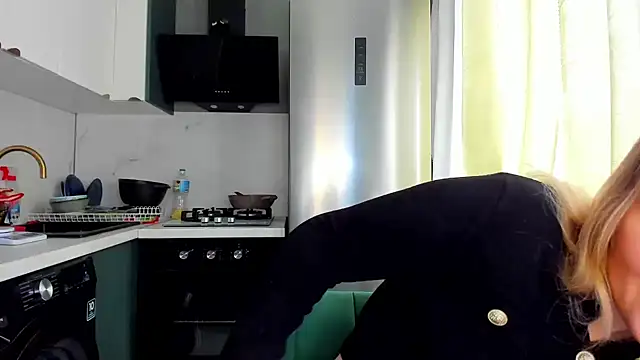 SunshineEmma online show from 10-06-25, 12:57