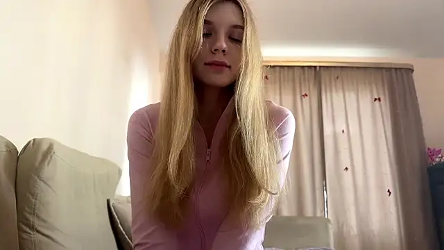 Snapshot of FruityXo chatting on 03-06-26, 12:56 FruityXo online show from 03-06-26, 12:56