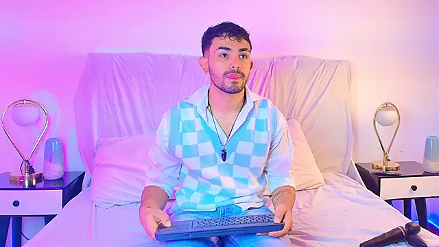 Snapshot of JuanchoAfpa chatting on 09-24-25, 12:08 JuanchoAfpa online show from 09-24-25, 12:08