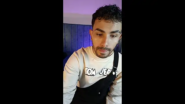 Snapshot of JuanchoAfpa chatting on 10-09-25, 02:53 JuanchoAfpa online show from 10-09-25, 02:53