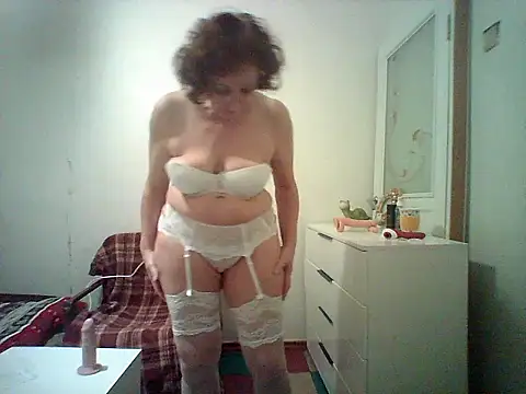 Julia54391 online show from 09-28-25, 08:36