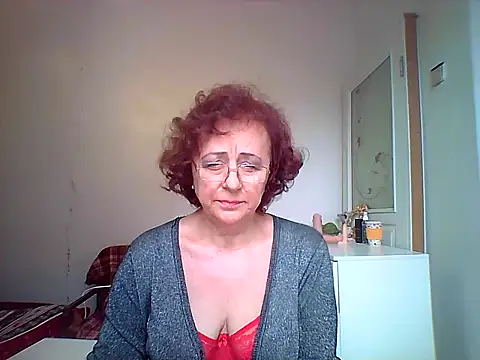 Julia54391 online show from 09-30-25, 07:24