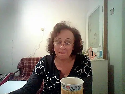 Julia54391 online show from 10-18-25, 07:58